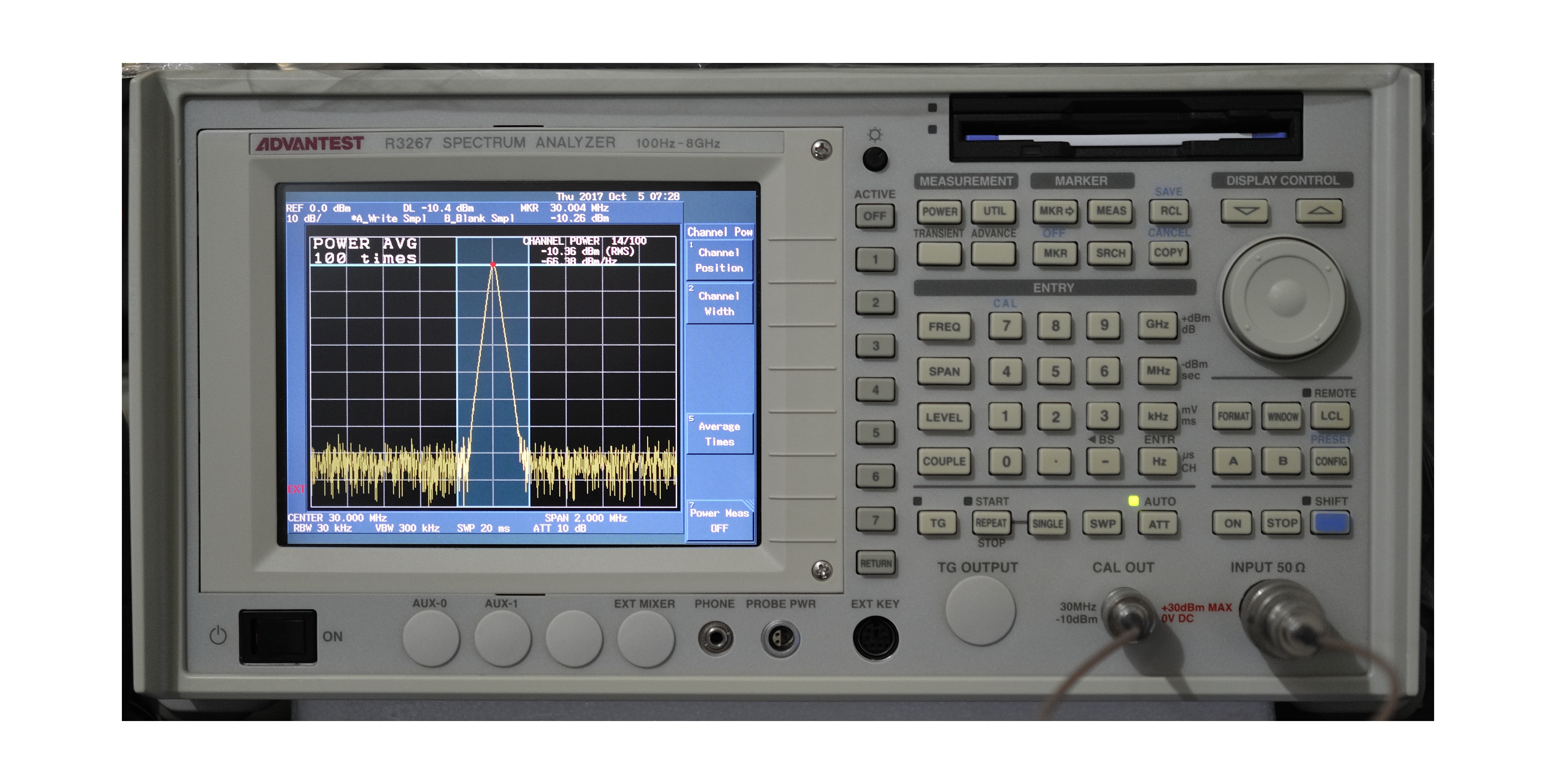 Advantest R3267 Spectrum Analyzer 100Hz – 8GMhz – Minnow
